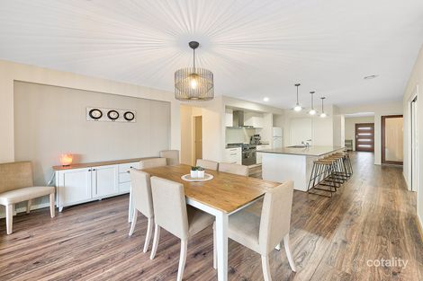 Property photo of 28 Clydevale Avenue Clyde North VIC 3978