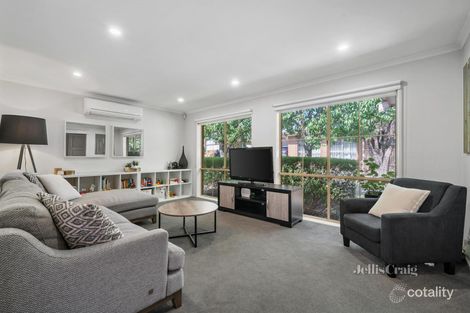 Property photo of 2/147-149 Ferntree Gully Road Mount Waverley VIC 3149
