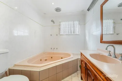 Property photo of 207 Box Road Sylvania NSW 2224