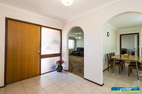 Property photo of 4 More Crescent Bull Creek WA 6149