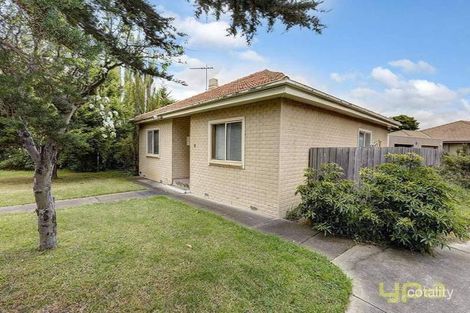 Property photo of 1/9 Banksia Grove Tullamarine VIC 3043