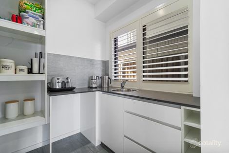 Property photo of 32 Meander Circuit Holmview QLD 4207