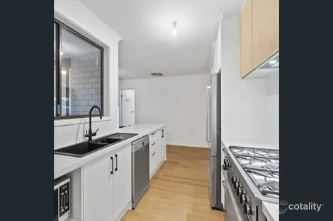 Property photo of 14 Lydiate Road Noarlunga Downs SA 5168