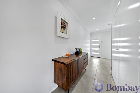 Property photo of 10 Nightingale Road Mickleham VIC 3064