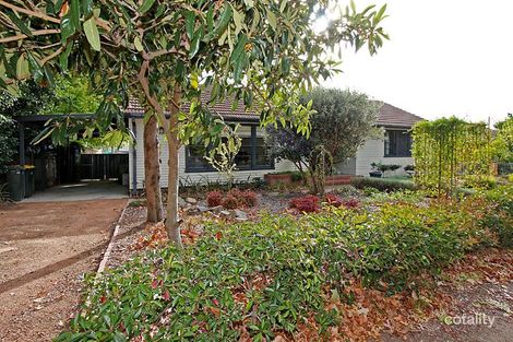Property photo of 9 Boolimba Crescent Narrabundah ACT 2604
