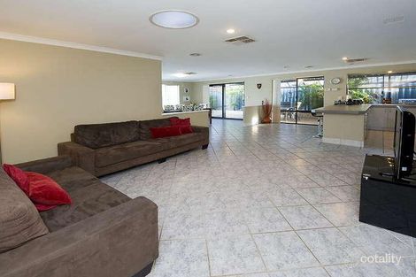 Property photo of 14 Conigrave Place Canning Vale WA 6155