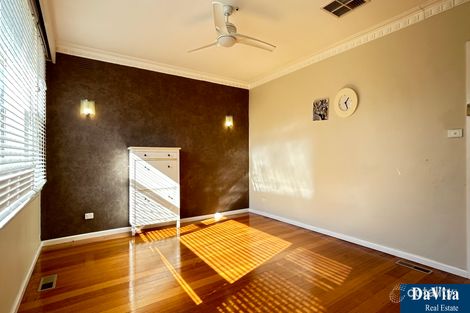Property photo of 1/10 Kincumber Drive Glen Waverley VIC 3150