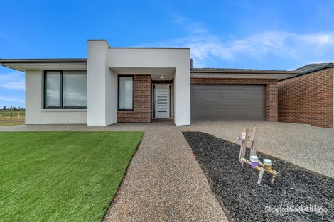 Property photo of 19 Azadi Crescent Strathtulloh VIC 3338