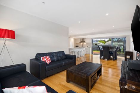 Property photo of 7 Meadow Avenue Rye VIC 3941
