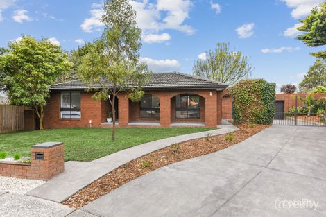 5 Tench Rise, Endeavour Hills, VIC 3802