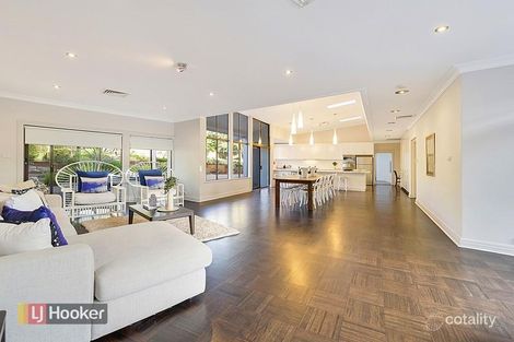 Property photo of 3 Gilmour Close Glenhaven NSW 2156