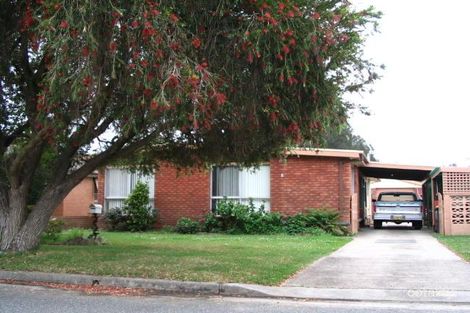 8 St Johns Dr, Croudace Bay, NSW 2280