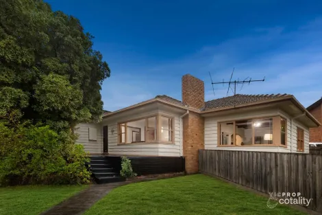 3 Flower St, Ferntree Gully, VIC 3156