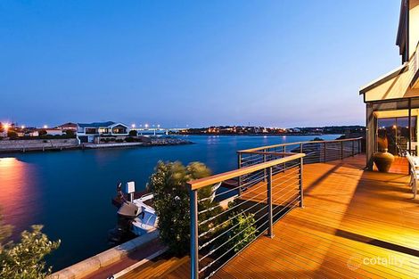 90 Voyager Cl, Wannanup, WA 6210