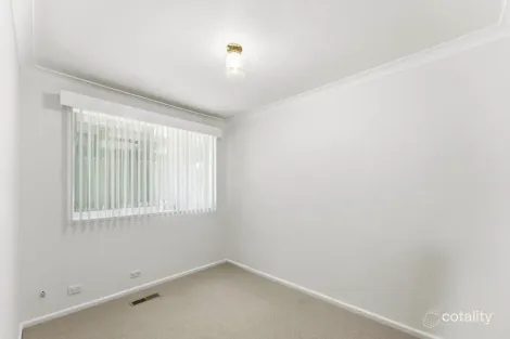 Property photo of 13 Elstree Court Kealba VIC 3021