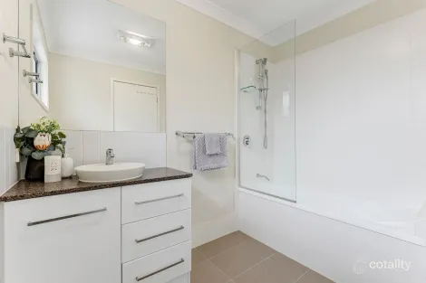 Property photo of 43/40 Lakefield Place Runcorn QLD 4113