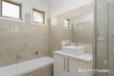 Property photo of 1/44 McMahons Road Ferntree Gully VIC 3156