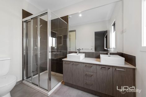 Property photo of 8 Cottee Road Truganina VIC 3029
