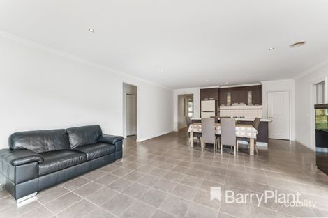 Property photo of 1/12-13 Bunya Place Werribee VIC 3030