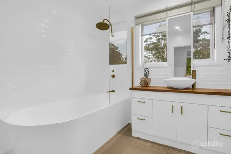 Property photo of 5 Hunter Street Mallacoota VIC 3892