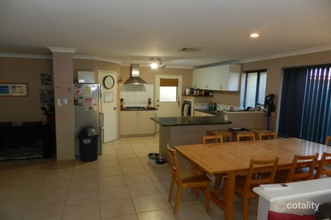 Property photo of 8 Sun Place Bennett Springs WA 6063