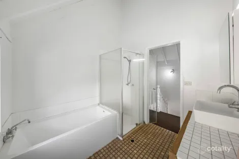 Property photo of 2/21 Corunna Crescent Ashmore QLD 4214