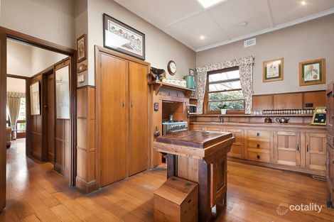 Property photo of 98 Alexandra Street Greensborough VIC 3088