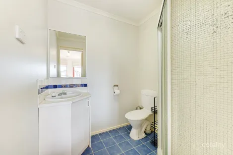 Property photo of 20 Kennedy Parade Roxburgh Park VIC 3064