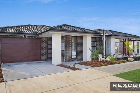 Property photo of 16 Pamplona Way Clyde North VIC 3978