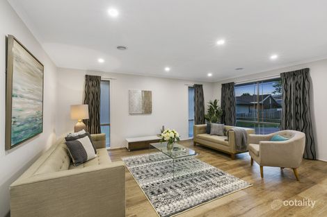 Property photo of 7 Salignus Court Narre Warren VIC 3805