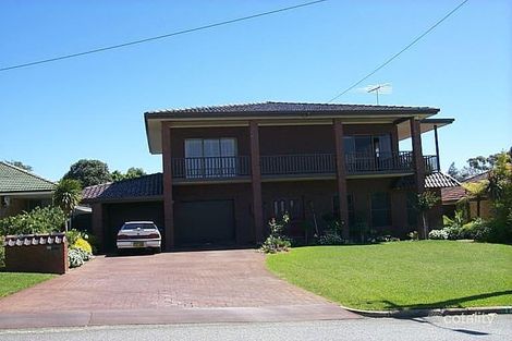 11 Freeman St, Melville, WA 6156