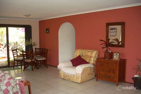 Property photo of 5 Chateau Court Highland Park QLD 4211