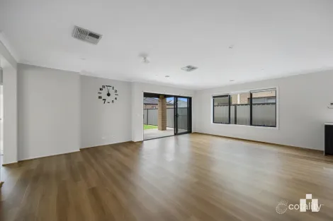 Property photo of 23 Danzig Street Kalkallo VIC 3064