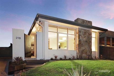 210 Seaview Rd, Henley Beach South, SA 5022