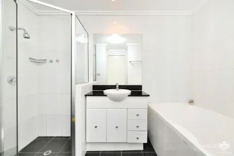 Property photo of 216/19-25 Leonard Street Waitara NSW 2077