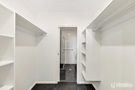 Property photo of 4 Chanter Terrace Coombs ACT 2611