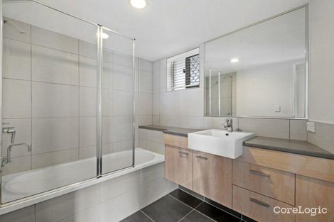 Property photo of 63/57 Grand Parade Parrearra QLD 4575