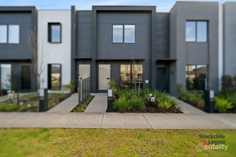 337 Waterhaven Bvd, Point Cook, VIC 3030