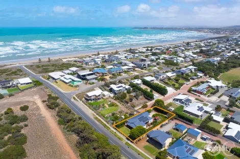 Property photo of 9 Boettcher Road Middleton SA 5213