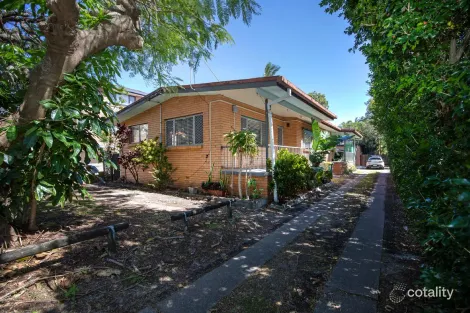Property photo of 1/158 Frank Street Labrador QLD 4215