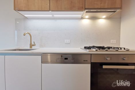 Property photo of 1813/23 Mackenzie Street Melbourne VIC 3000