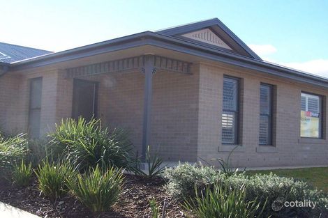 Property photo of 1/48 Stirling Boulevard Tatton NSW 2650