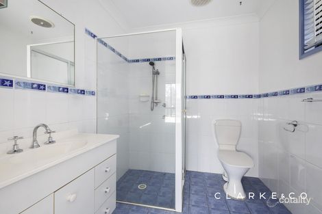 Property photo of 15 Daniel Avenue Rutherford NSW 2320