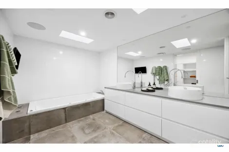 Property photo of 38 Lahinch Mews Torquay VIC 3228