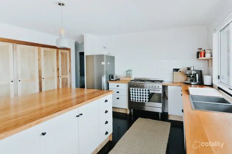 Property photo of 79 Beachview Esplanade Macmasters Beach NSW 2251