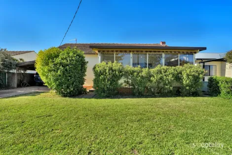Property photo of 17 Algalah Street Narromine NSW 2821