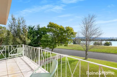 44 Riverview Rd, Nowra, NSW 2541