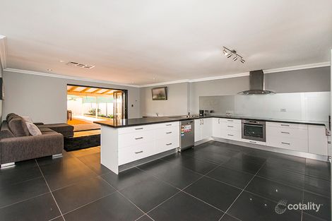 Property photo of 3 Walker Place Gosnells WA 6110