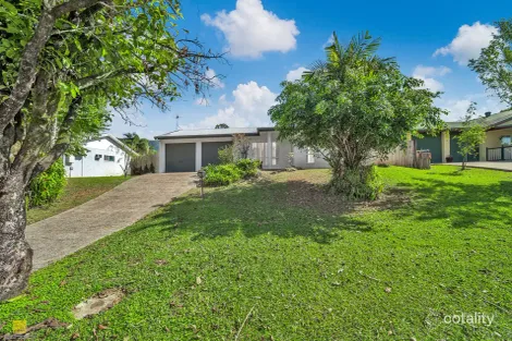 Property photo of 8 Edmonds Close Bentley Park QLD 4869