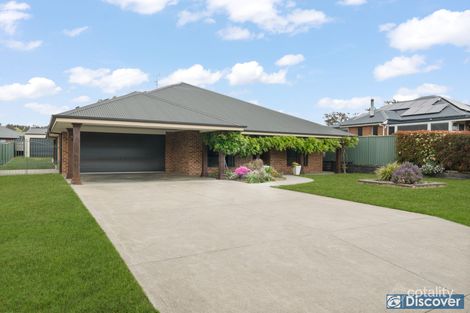 26 Queen St, Perthville, NSW 2795